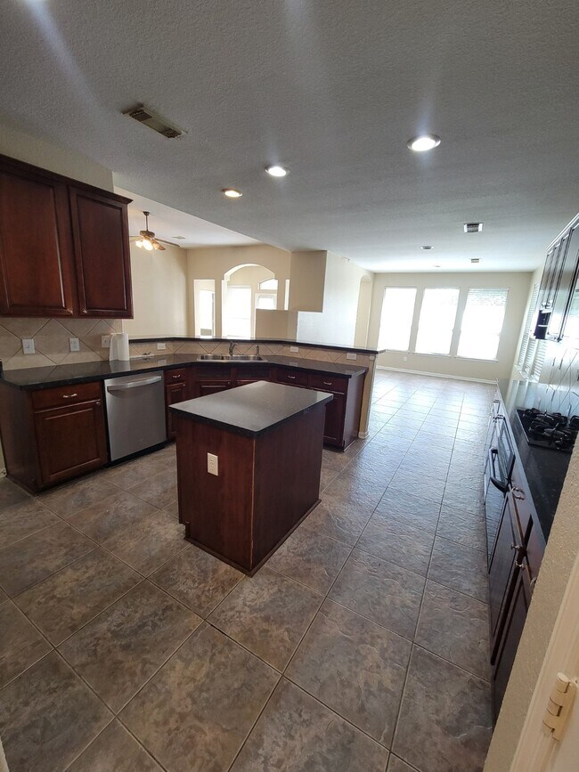 Foto del edificio - 14410 Floret Estates Ln