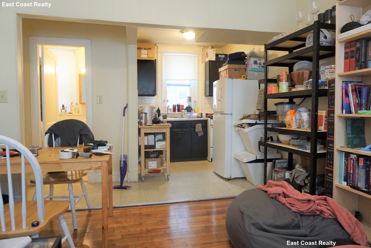 Foto principal - 217 Kelton St