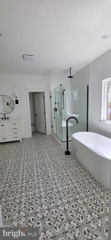 Foto del edificio - 1152 Broad Lk Dr