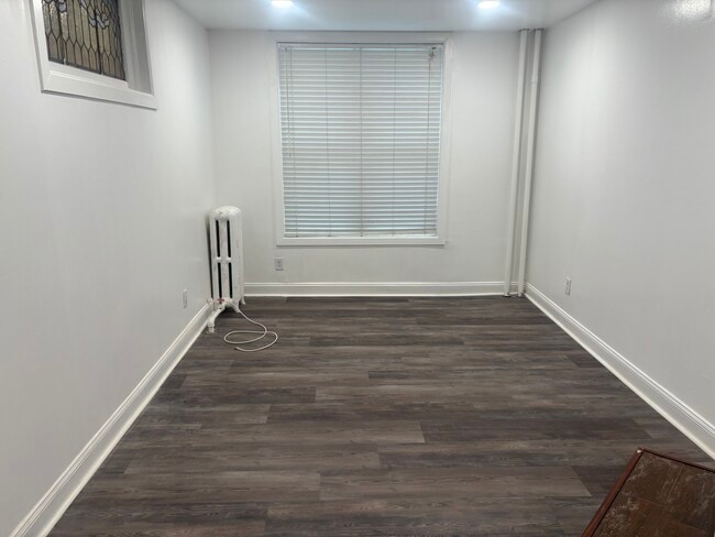 Foto del edificio - 120 Glenwood Ave