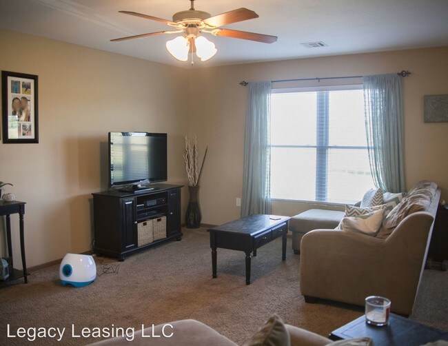 Foto del edificio - 4 br, 2.5 bath House - 221 Kelly Lane