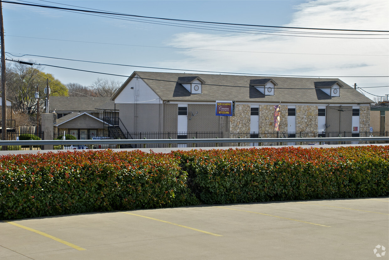 Building Photo - Cornerstone Apartments