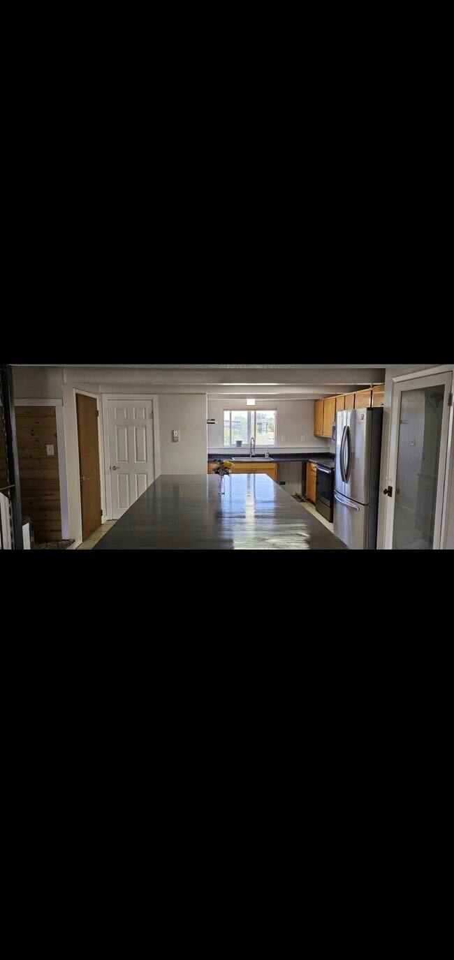 Building Photo - 4206 Loomis Ave