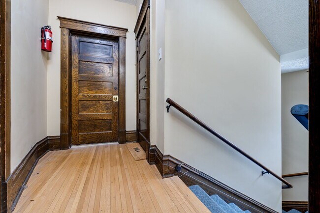 Foto del edificio - Value-driven downtown living at its finest!