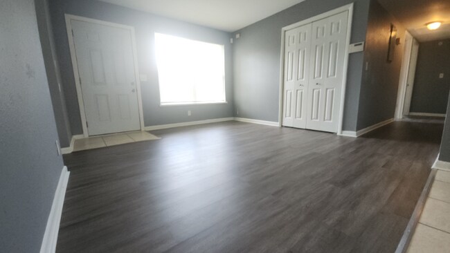Foto del edificio - 2625 Kershaw Dr W
