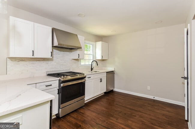 Foto del edificio - 2730 Cedarbrook Dr