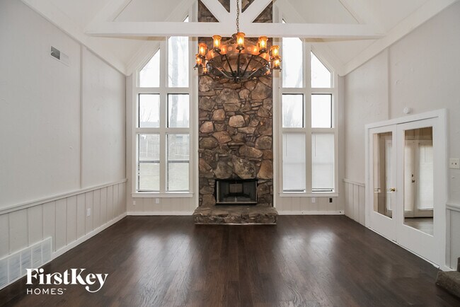 Building Photo - 8282 Shallow Glen Trail