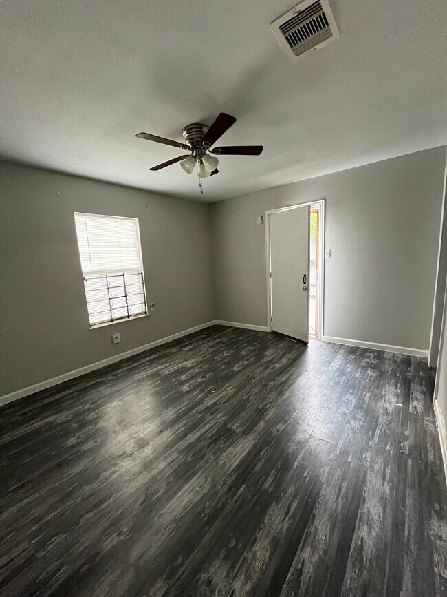 34083402 Coal St, Houston, TX 77026 House Rental in Houston, TX