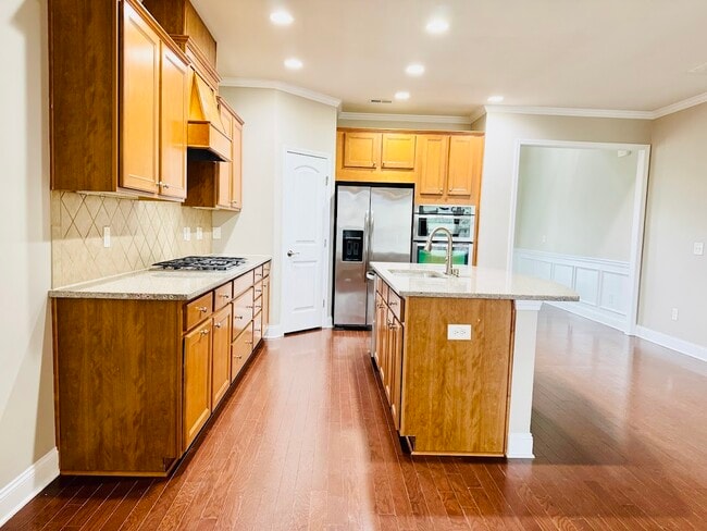 Kitchen - 3408 Schooner Dr