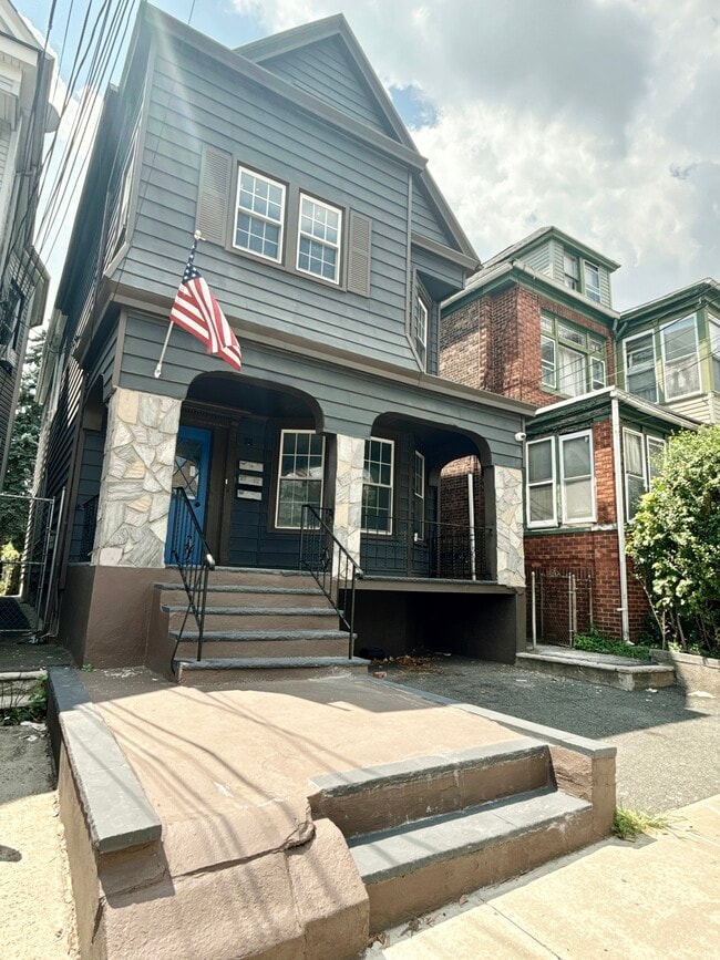 Building Photo - 153 Wegman Pky