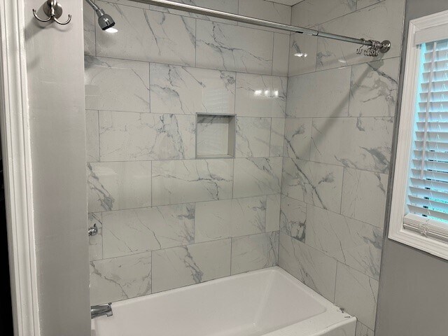 Foto del edificio - 4402 Saundralane Dr NW