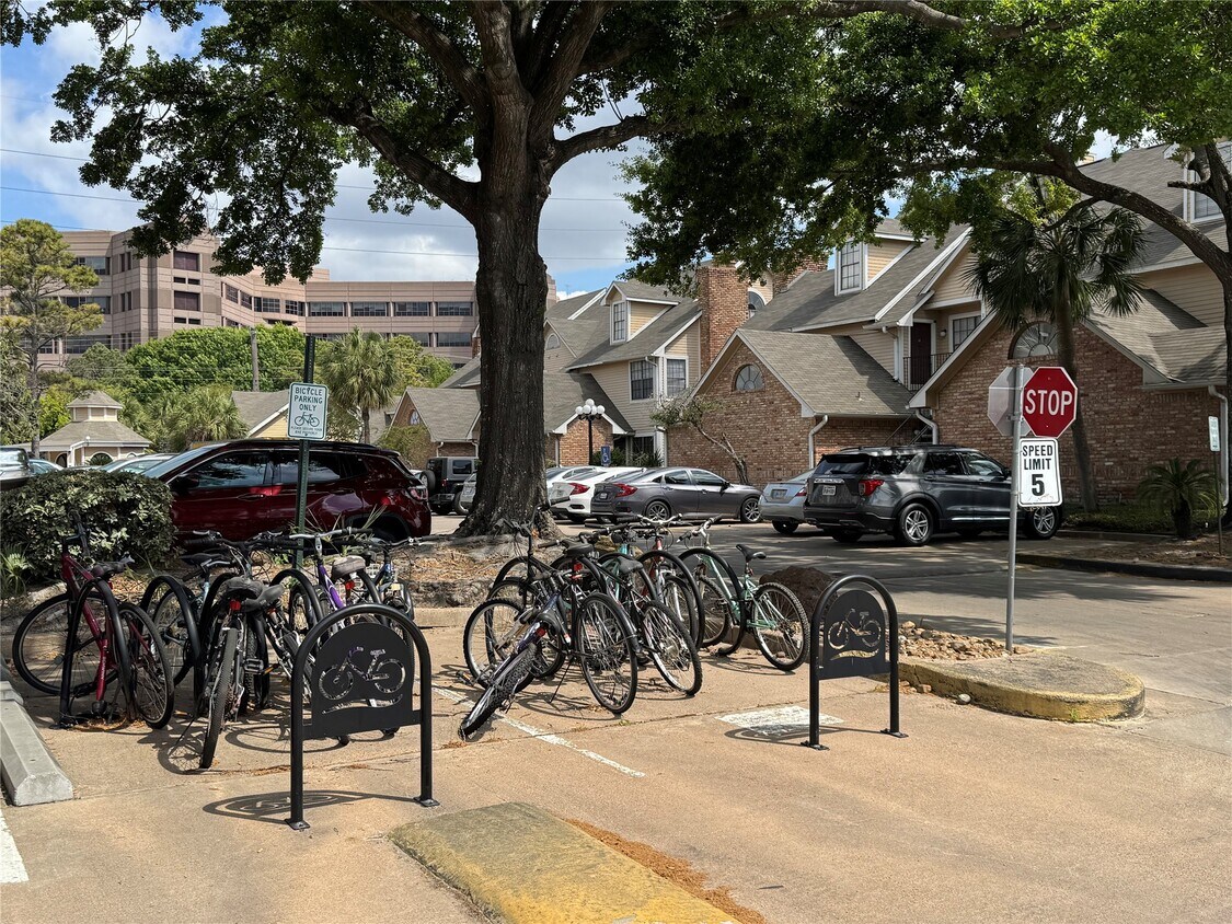 Foto del edificio - 2300 Old Spanish Trl