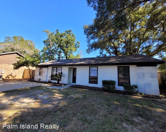 Building Photo - 3 br, 2 bath House - 7752 Deborah Dr