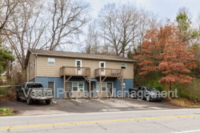 Building Photo - 130 Reems Creek Rd