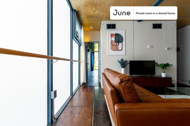 Foto del edificio - Room in Shared 6 bed/6 bath home