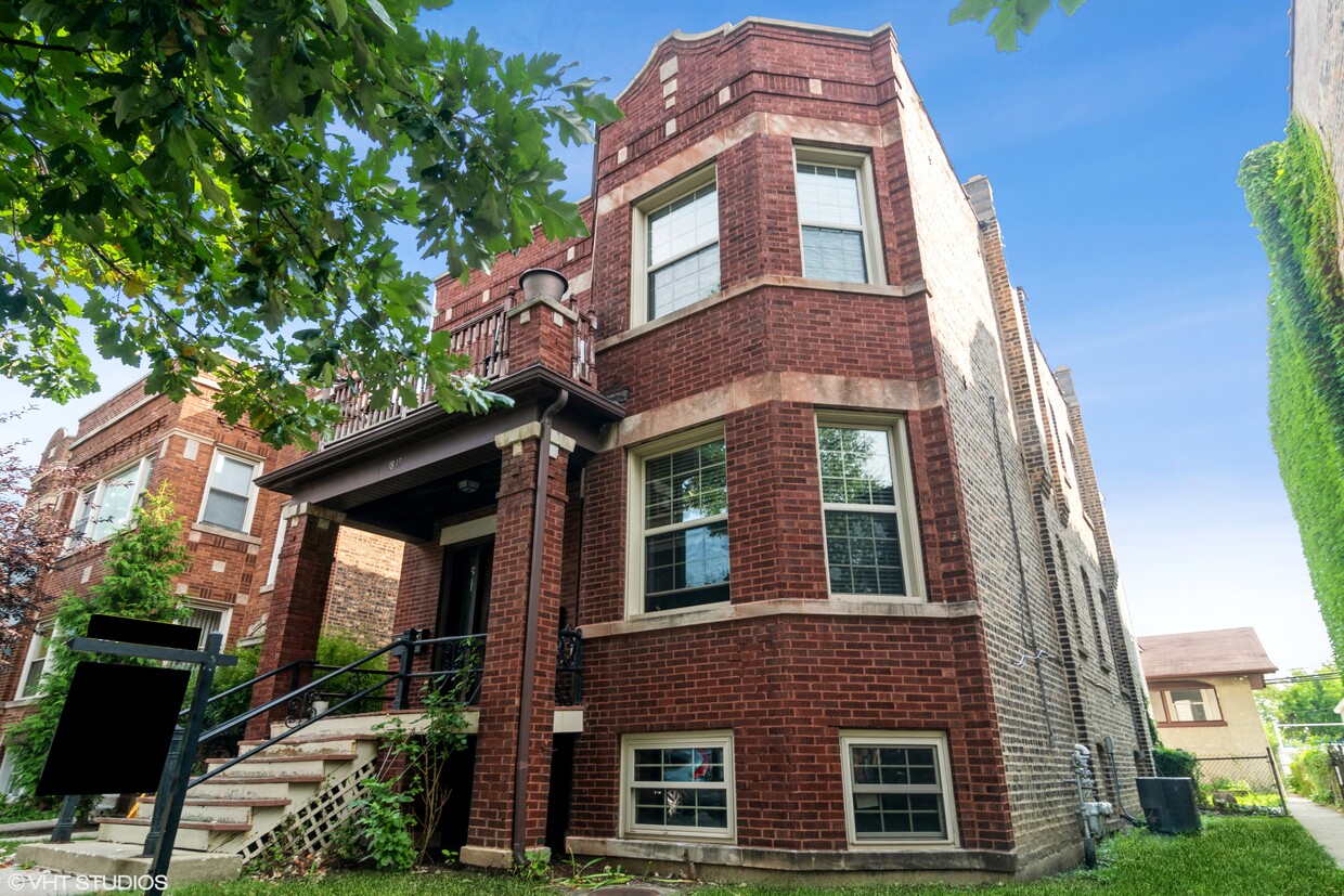 3817 N Bernard St Unit Coach House, Chicago, IL 60618 - Apartments in ...