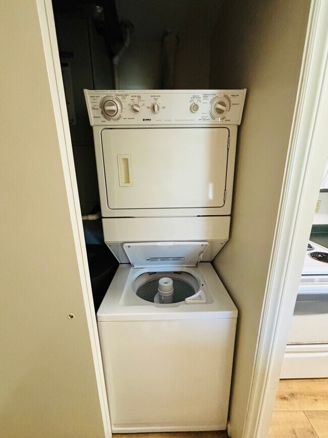 Foto del edificio - * RE-RENTAL AVAILABLE 3/31/26 * 1 Bedroom, 1 Bath Apartment