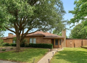 Building Photo - 1205 University Dr