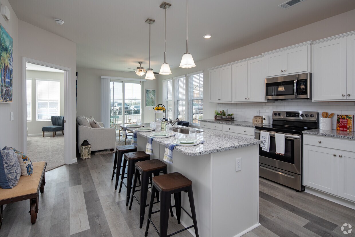 Foto principal - Crest at Burkitt Ridge Apartments and Townhomes