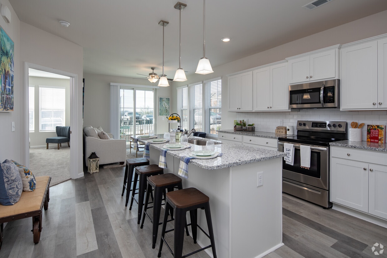 Primary Photo - Crest at Burkitt Ridge Apartments and Townhomes