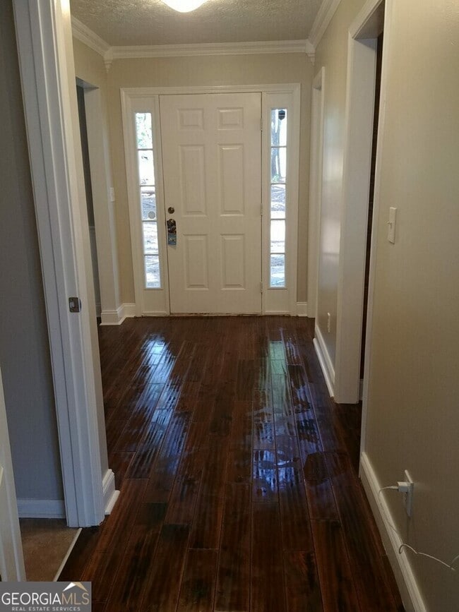 Building Photo - 51 Bradford Station Dr