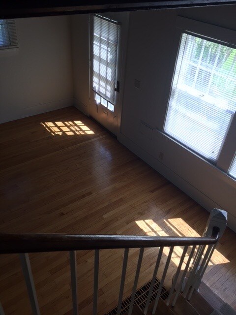 Building Photo - 610 S 55th St