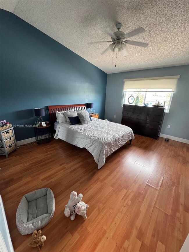 Foto del edificio - 16213 SW 72nd Terrace