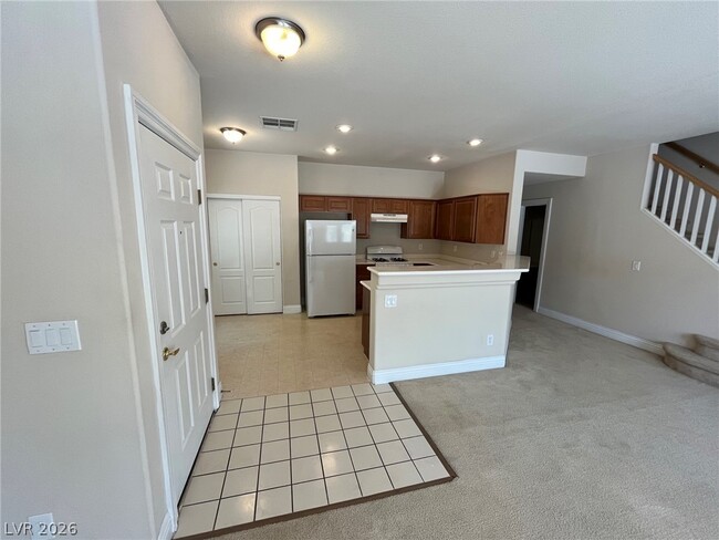 Foto del edificio - 3213 Regal Swan Pl