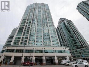 Building Photo - 10-2310 Yonge St