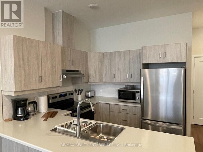 Photo du bâtiment - 845-845 2nd Ave E
