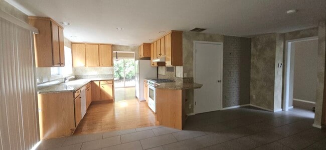 Photo - 16248 NE 29th St House