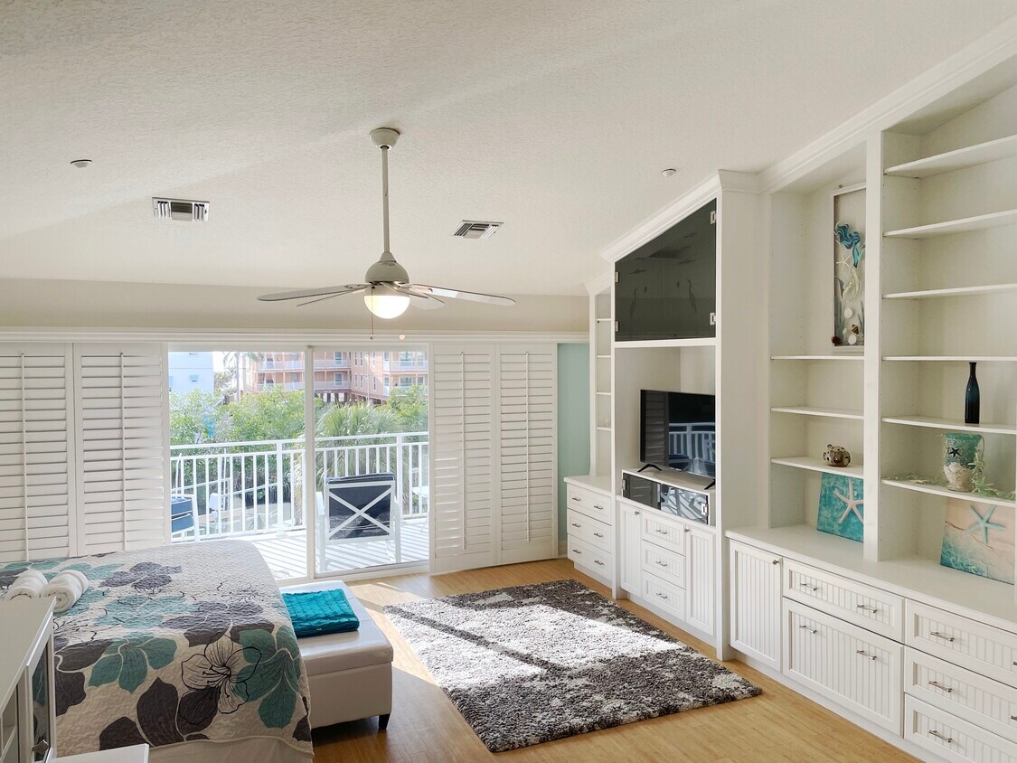 Foto principal - 112 Haven Beach Dr