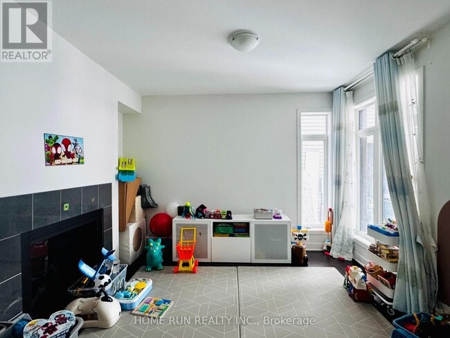 Building Photo - 279 Mount Nebo Way