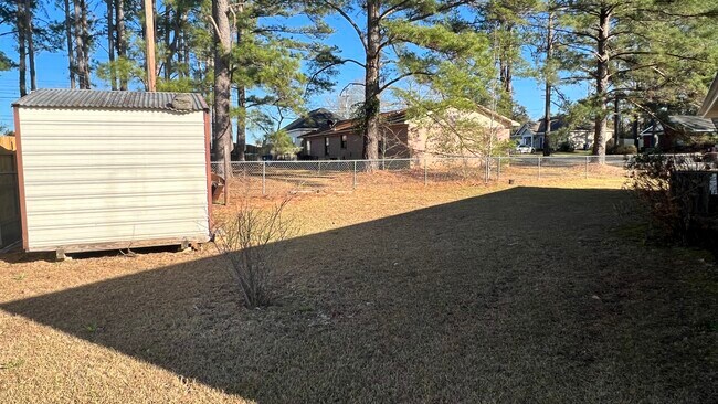 Foto del edificio - 325 Caravan Ln