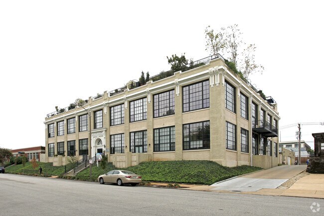 Foto principal - Luyties Homeopathic Pharmacy Company Building