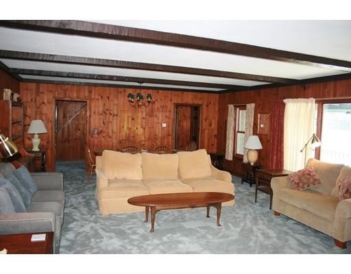 Building Photo - 31 Dogwood Dr