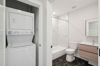 Interior Photo - Sparrow House