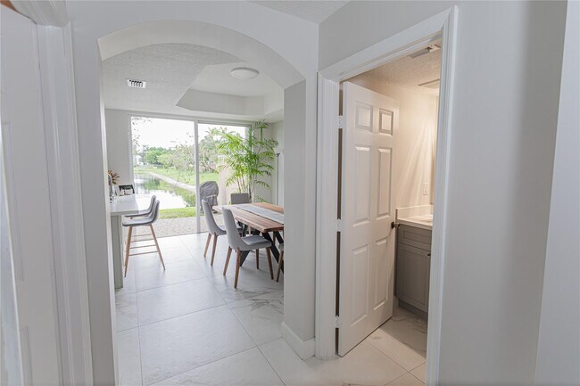 Foto del edificio - 14387 SW 9th Ct