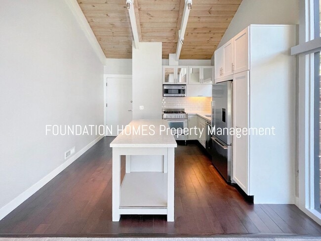 Photo - VIDEO - Live off a Marina - High-End Finis... Townhome