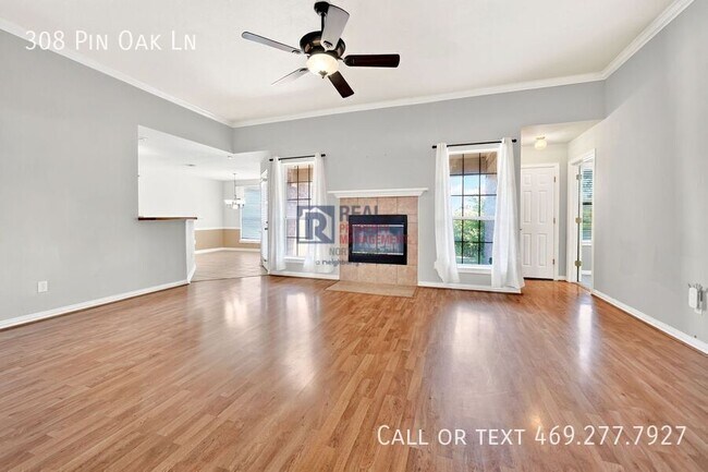 Building Photo - 308 Pin Oak Ln