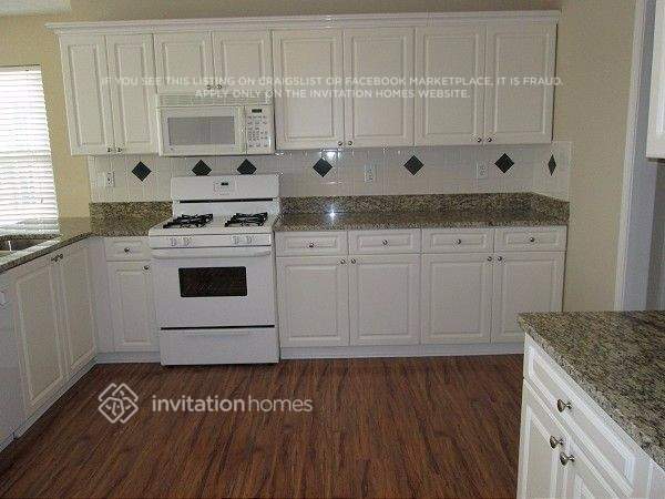 Foto del edificio - 2695 Archer Way