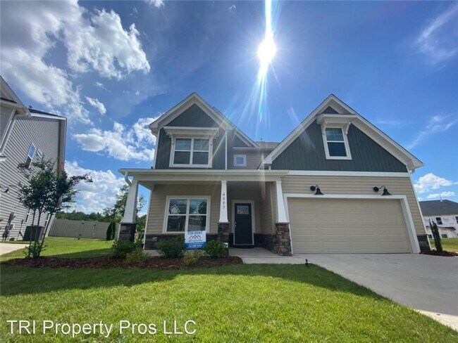 Foto del edificio - 4 br, 3 bath House - 4003 Crimson Wood Court