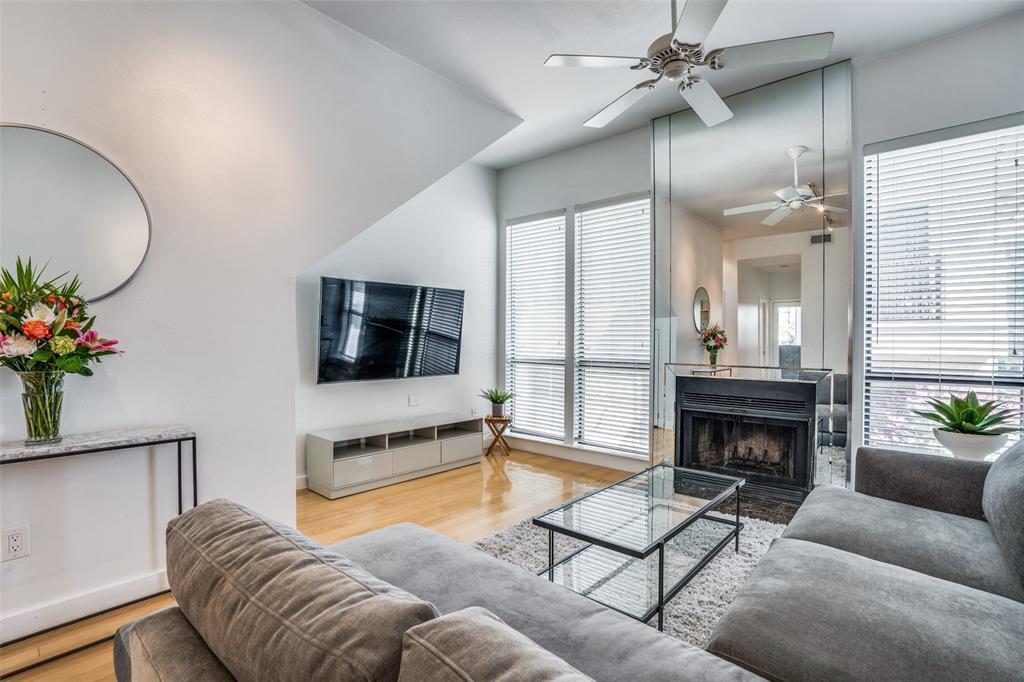Foto principal - 3907 Throckmorton St