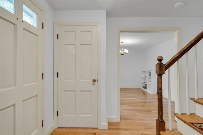 Building Photo - 32 Dewey Rd