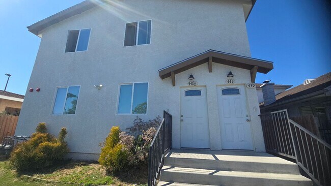 Photo - All Bed& Bath at 1st ,2 car Assigned Parking Space at back with access alley,tile &laminate floor... Townhome