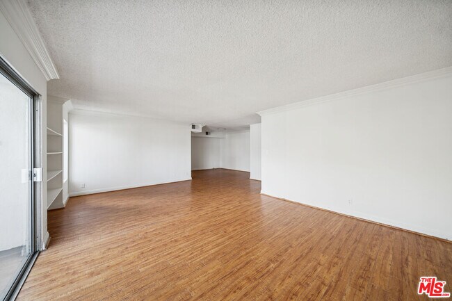 Foto del edificio - 131 Orlando Ave