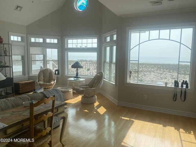 Foto del edificio - 702 Oceanfront