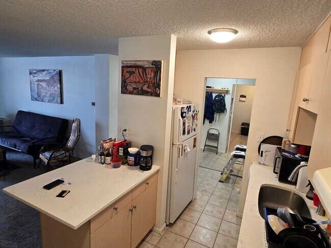 Foto del edificio - Charming 1-Bedroom Condo in the Heart of Denver's University Neighborhood