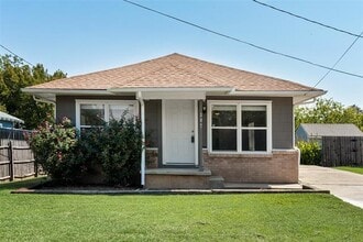 Building Photo - 307 N Dallas St