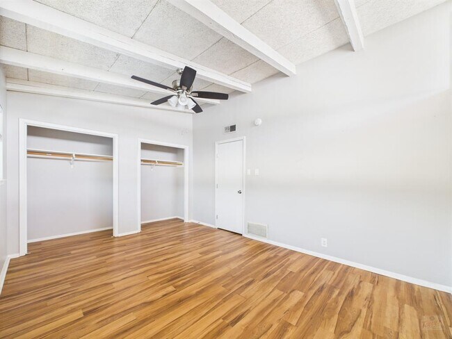 Foto del edificio - 2404 Longview St